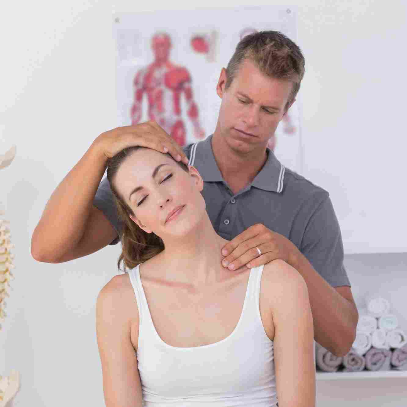 http://www.tinyscarvalvesurgery.com/wp-content/uploads/2015/12/kiroprakticar.jpg